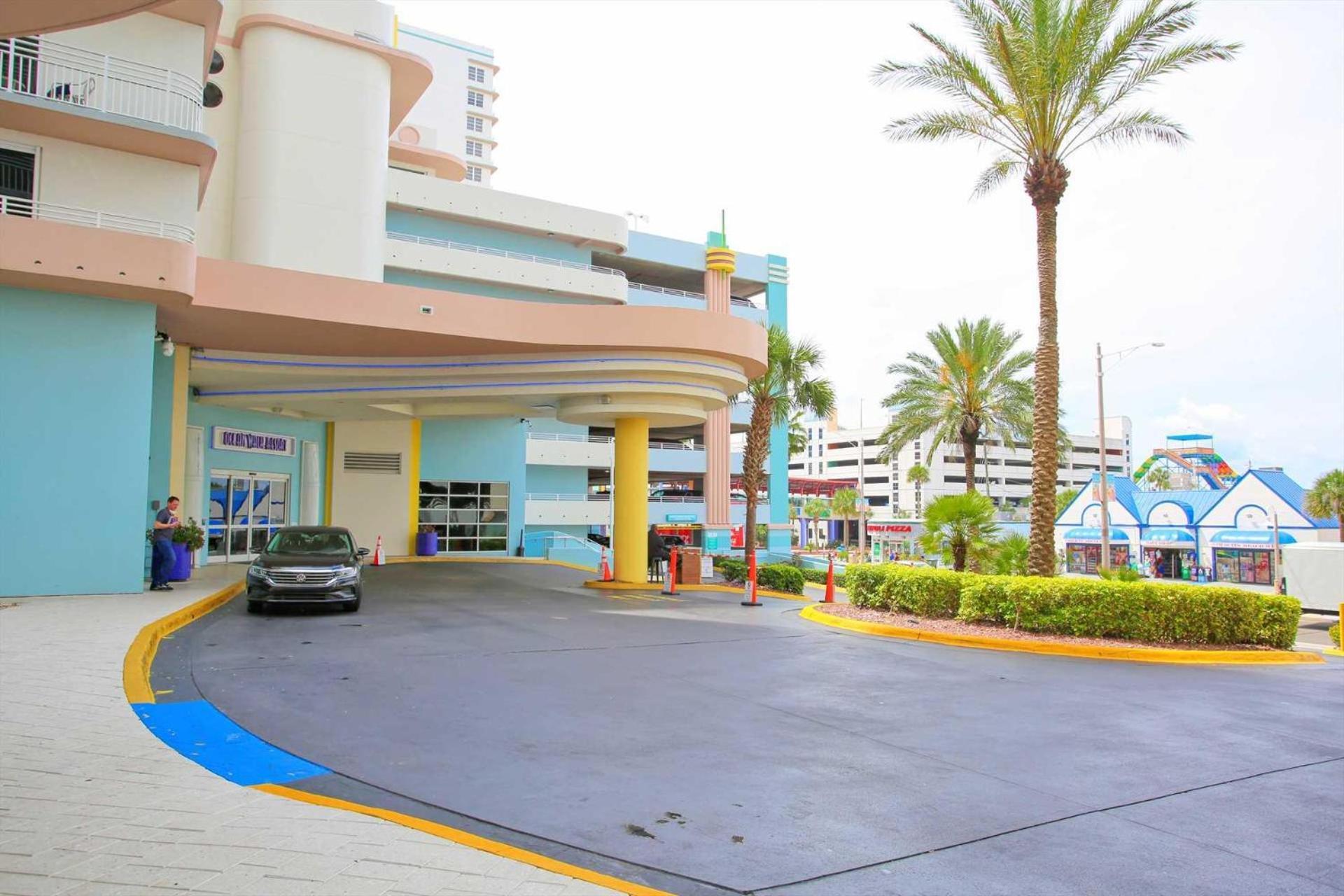 Holiday home Luxury 20th Floor 2 Bedroom Direct Oceanfront Daytona